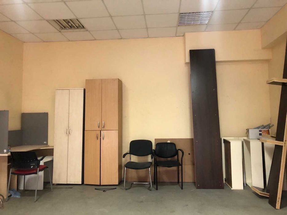 ЦЕНТР! Офіс 40м2 під склад, точку видачі. Завжди Є Інтернет! Метро 5хв