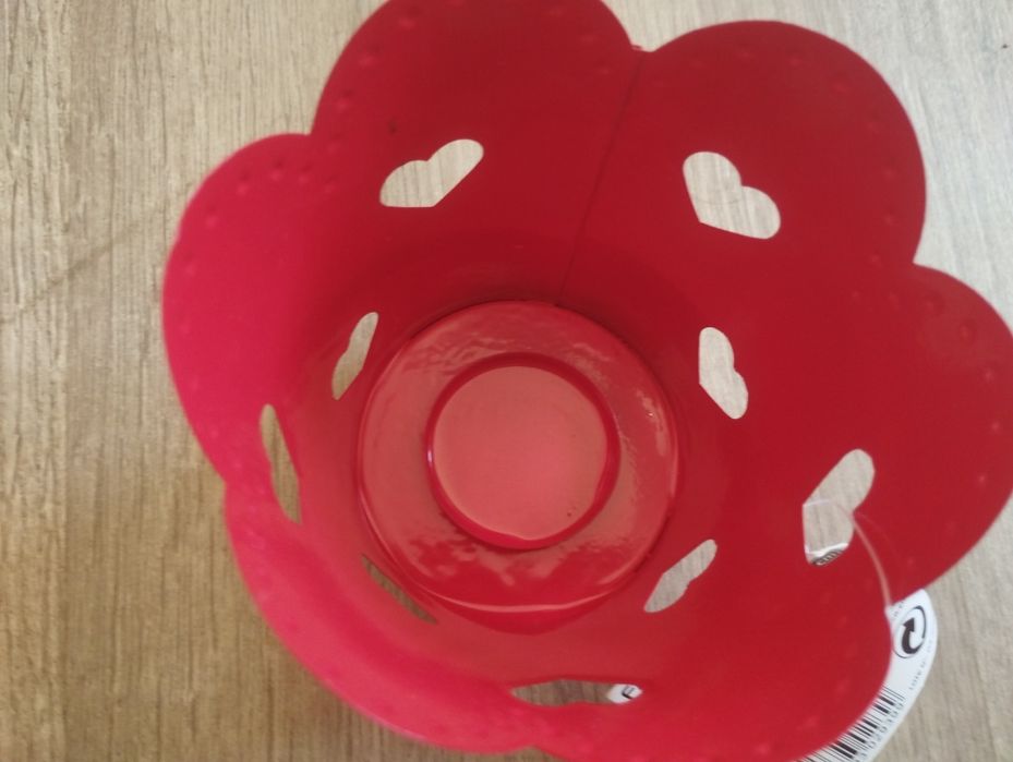 Dois porta velas vermelhos novos