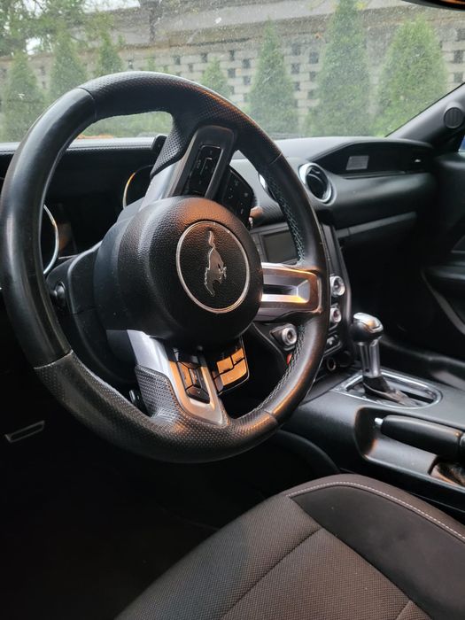 Ford mustang 3.7