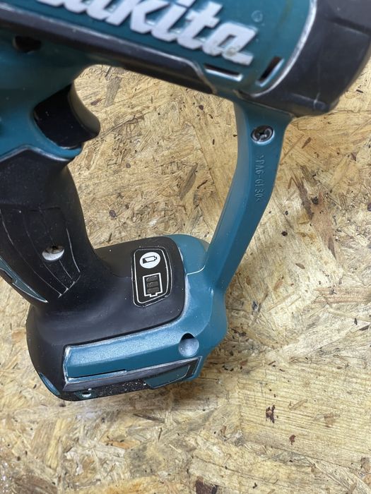 Wycinarka do płyt makita