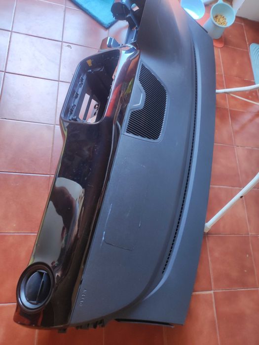 Peças Ford Mondeo TD  mk2 / Tablier  VW up 200€