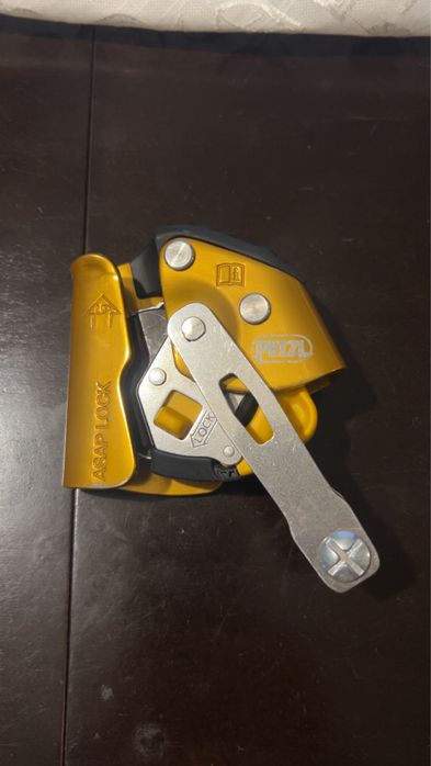 Petzl ASAP LOCK – przyrząd asekuracyjny
