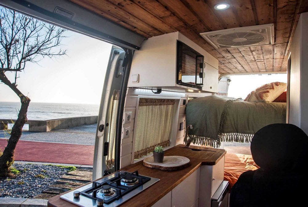 Venda Autocaravana Renault Master 4 lugares