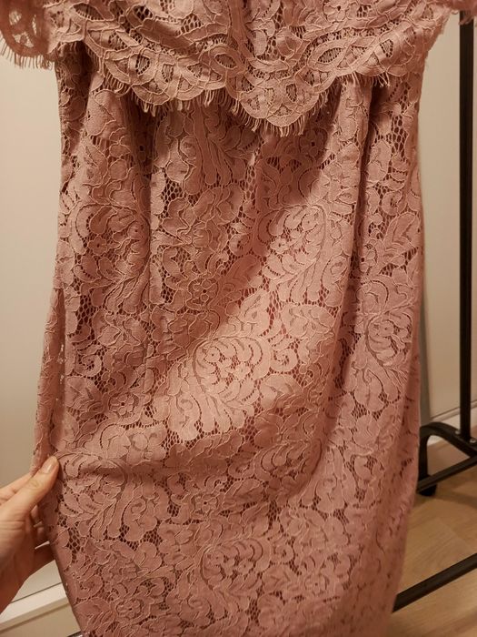 Sukienka w rozmiarze M