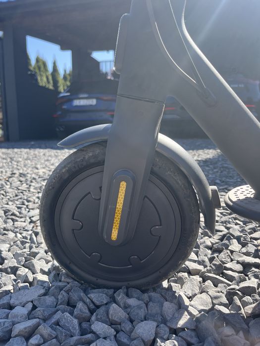 Hulajnoga elektryczna Mi Electric Scooter Essential