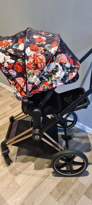 Cybex Priam  Spring Blossom Dark