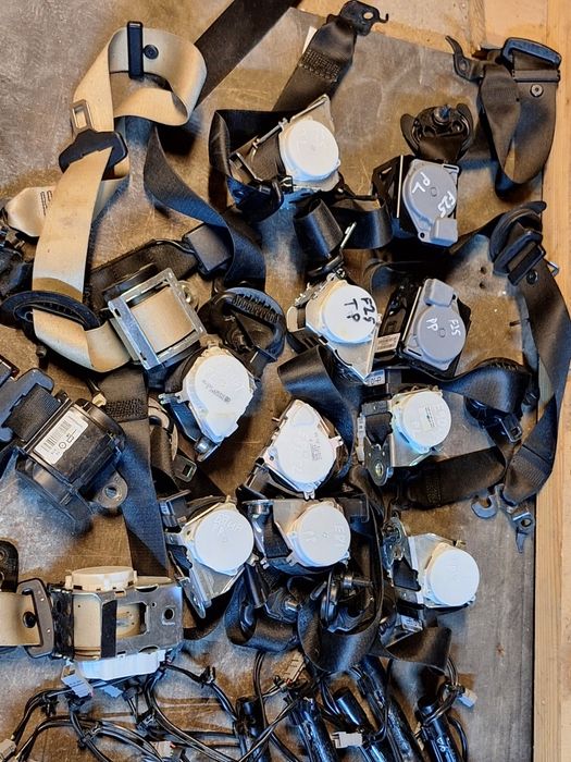 Пасок, ремень безпеки, натягувач паска безпеки бмв bmw e81,87,90,f25