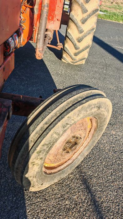 Trator Renault 651