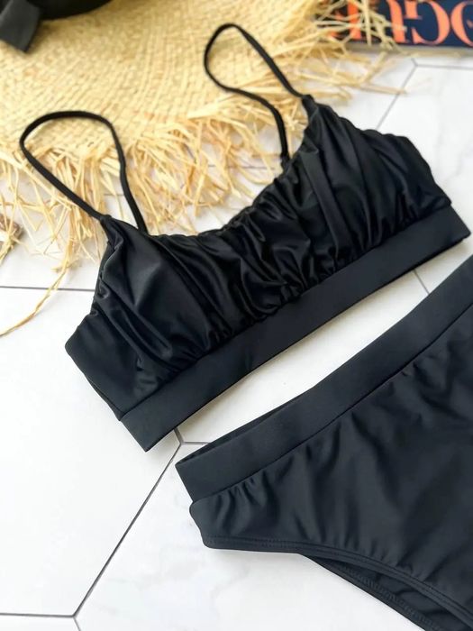 Купальник чорний роздільний