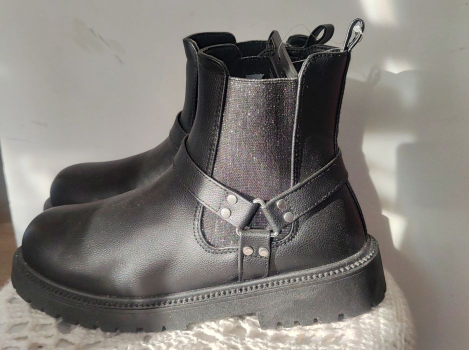 Buty botki, czarne, rozmiar 40, nowe