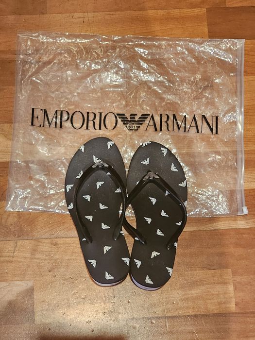 Sandalias Armani n. 36 (NOVAS  NUNCA USADAS)