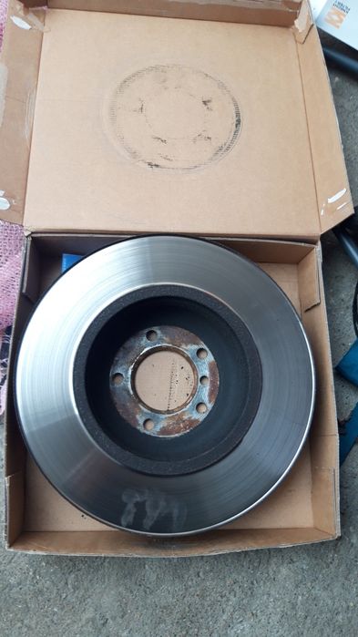 Tarcze przód ATE OE BMW E60 E61 E63 E64 klocki