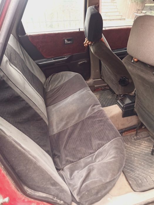 Ауді 80 1987р газ ,бензин 1.6 об'єм на ходу не потребує капітал.вклад.