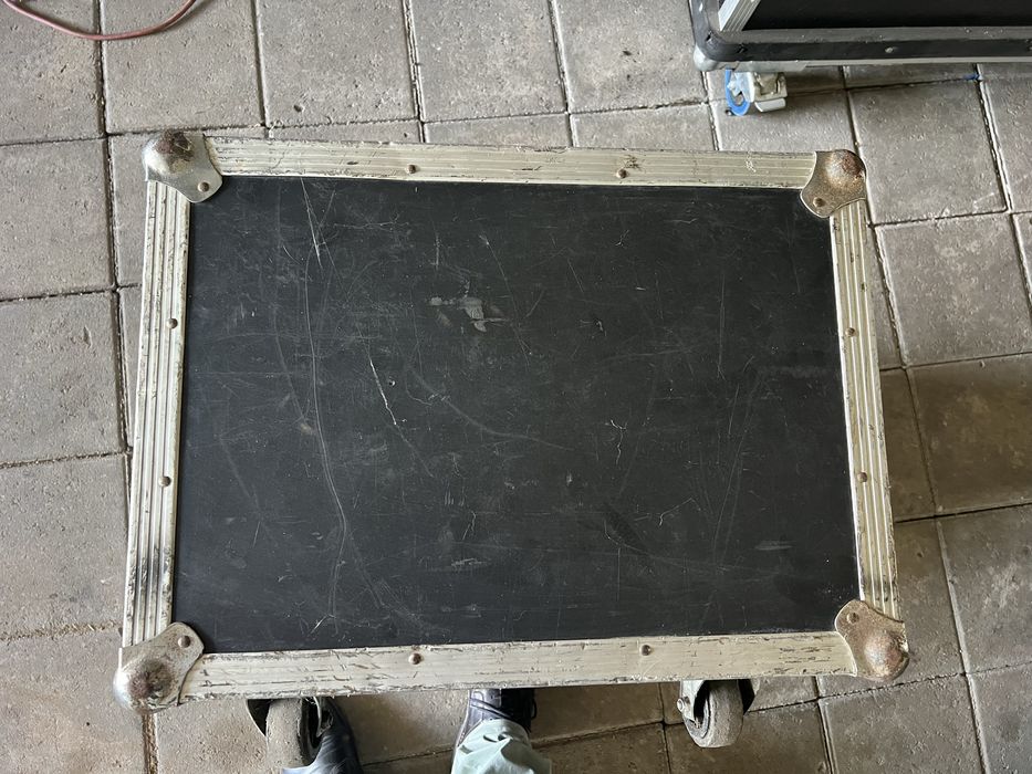 Rack de 8 unidades com rodas