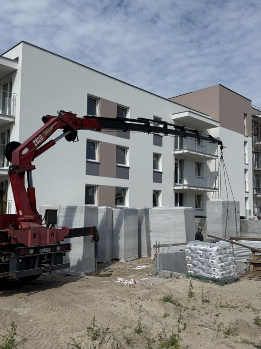 Usługi transportowe z HDS, transport materiałów budowlanych,kontenerów