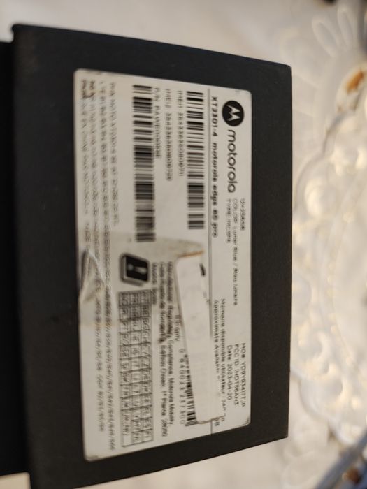 Motorola edge 40 pro w stanie idealnym.