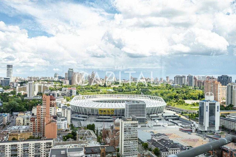 ПРОДАЖ дизайнерської квартири в ЖК ROYAL TOWER, Центр