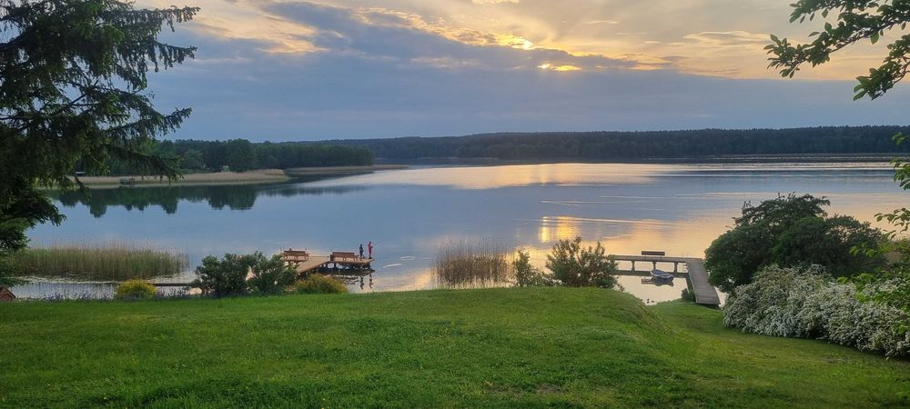 Domek nad jeziorem z własną linią brzegową Mazury Ryn Rybical- Marysia