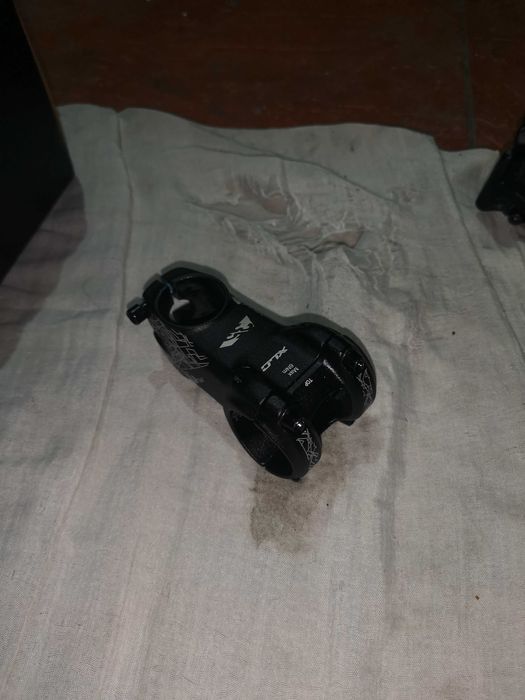 Material Btt, avanço,traões sram,  espigao, guiador...200euros tudo