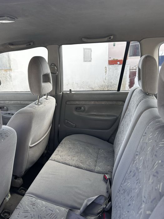 Mazda Demio 2000