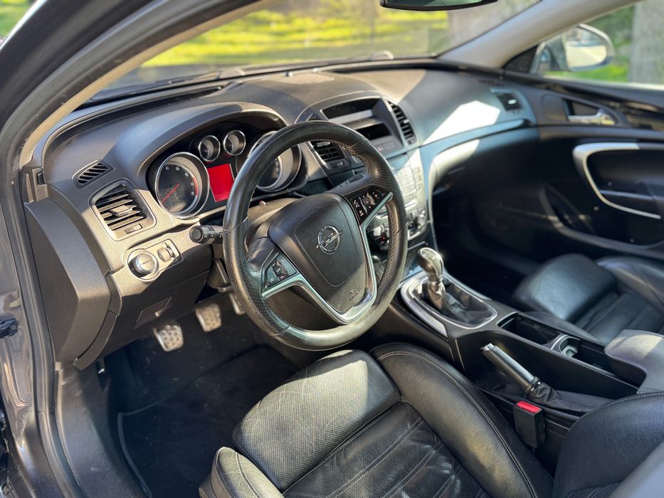 Opel Insignia 2.0 T