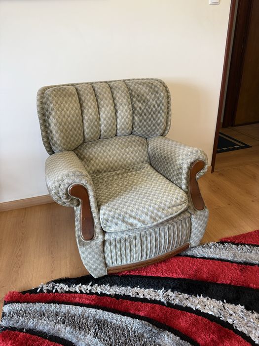 Sofá e 2 cadeirões