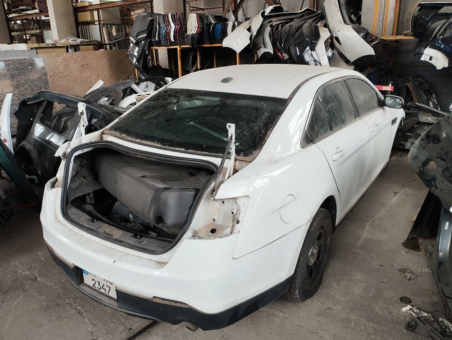 Салон сидения потолок пластик салона Ford Taurus 2012-2018