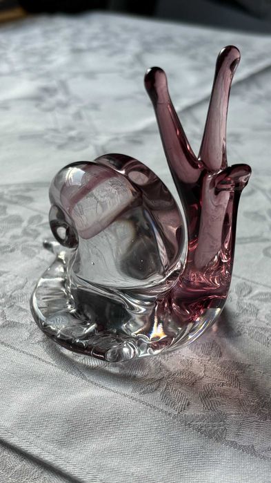 Figurka ślimak szkło artystyczne różowe Murano