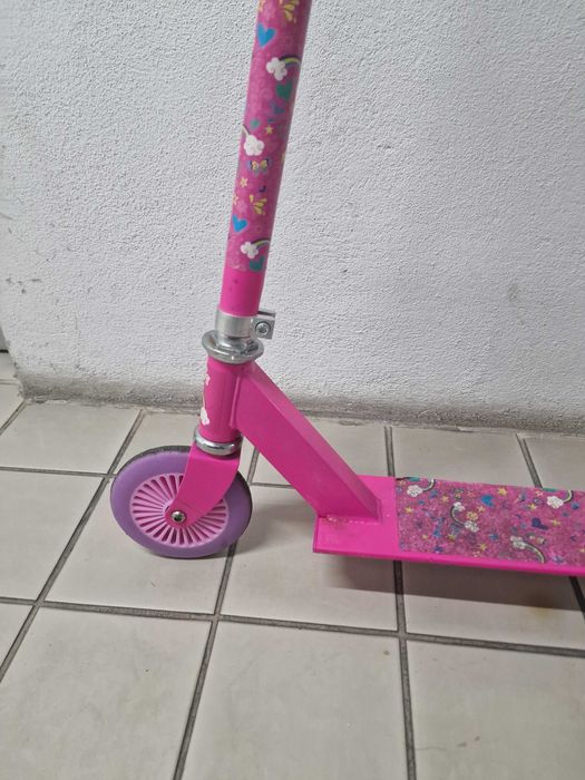 Trotinete para crianças.