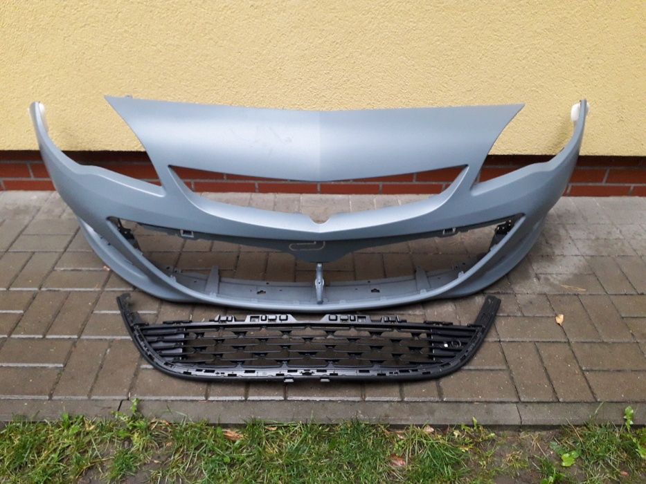 OPEL ASTRA J lift 2013 - zderzak przedni nowy idealny