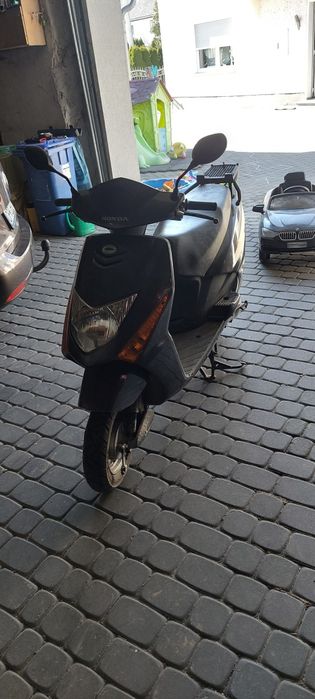Skuter Honda SCV  2003