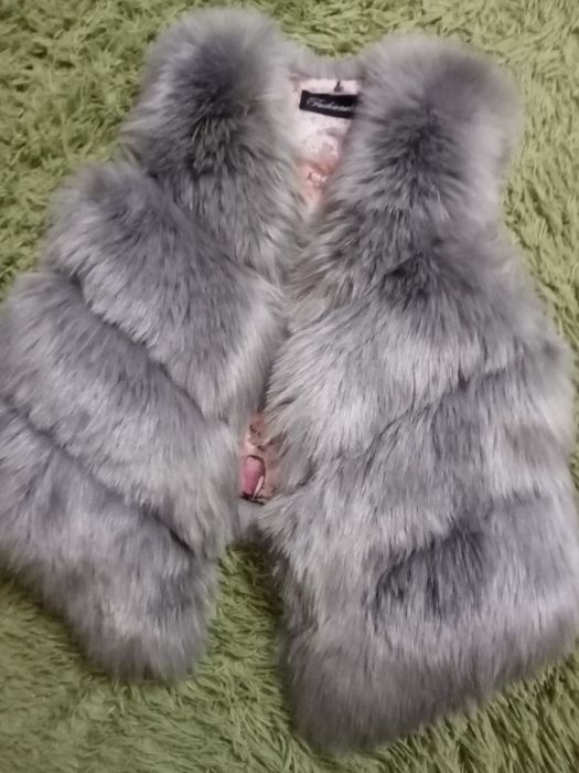 Жилетка, безрукавка меховая