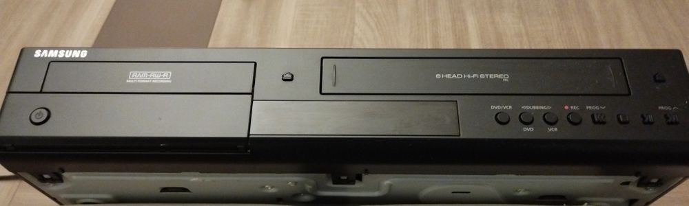 Samsung DVD-VR370 – DVD & VHS recorder + remote