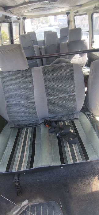 Mitsubishi L300 9 lugares