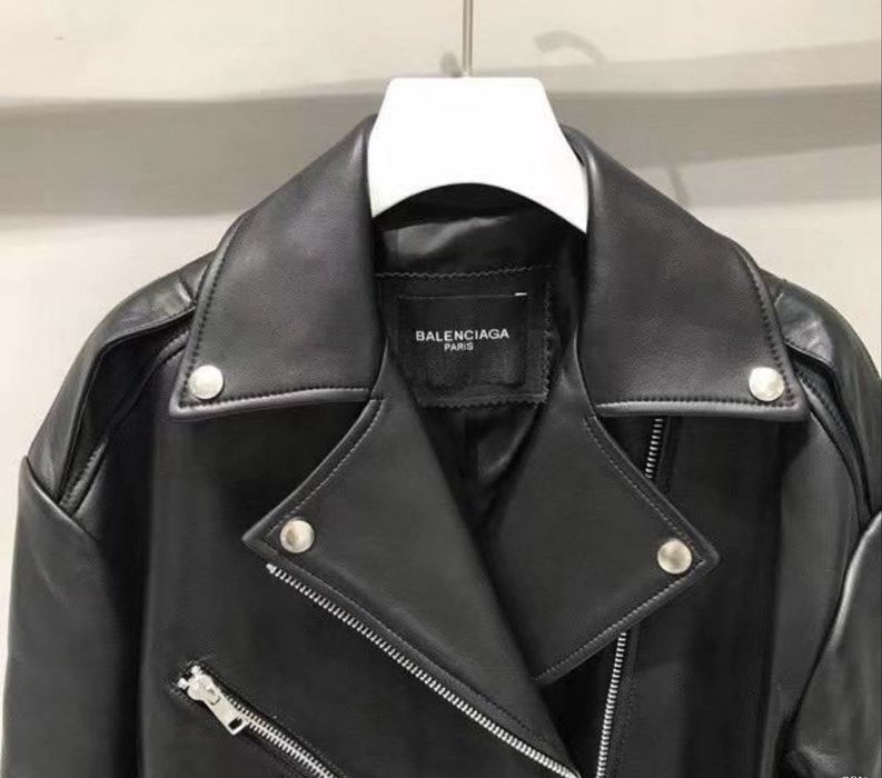 Шкіряна курточка бренд