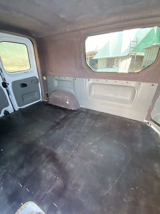 Бус Reno Trafik  оригинал 230 тис пробігу