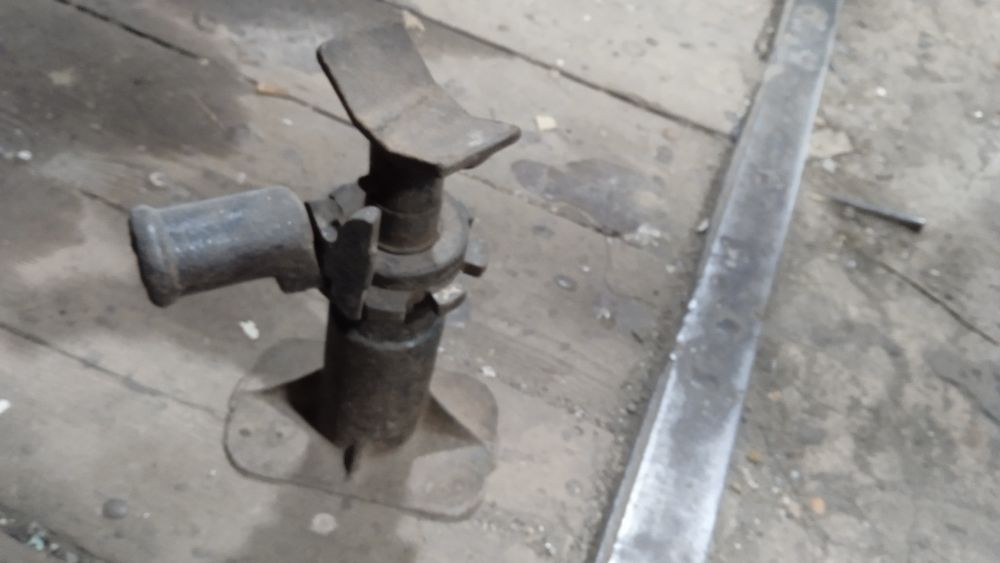 Домкраты в ассортименте