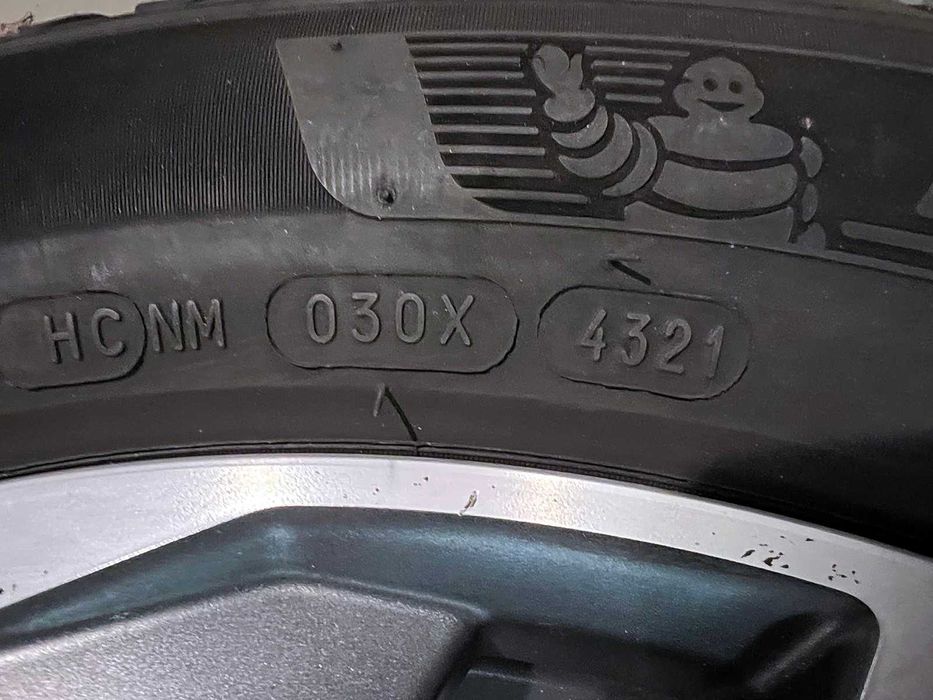 4 летних колеса оригинал  диски Peugeot 3008-5008 Michelin 235/50 R19