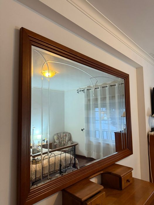 Cómoda em madeira maciça – excelente estado