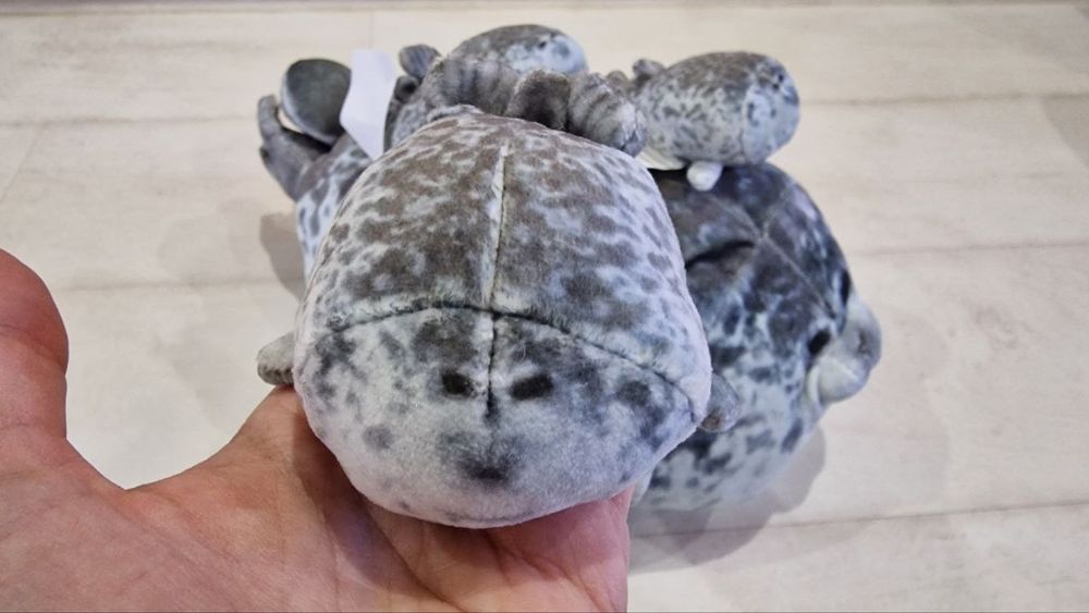 Игрушка подушка тюлень с 4 малышами.