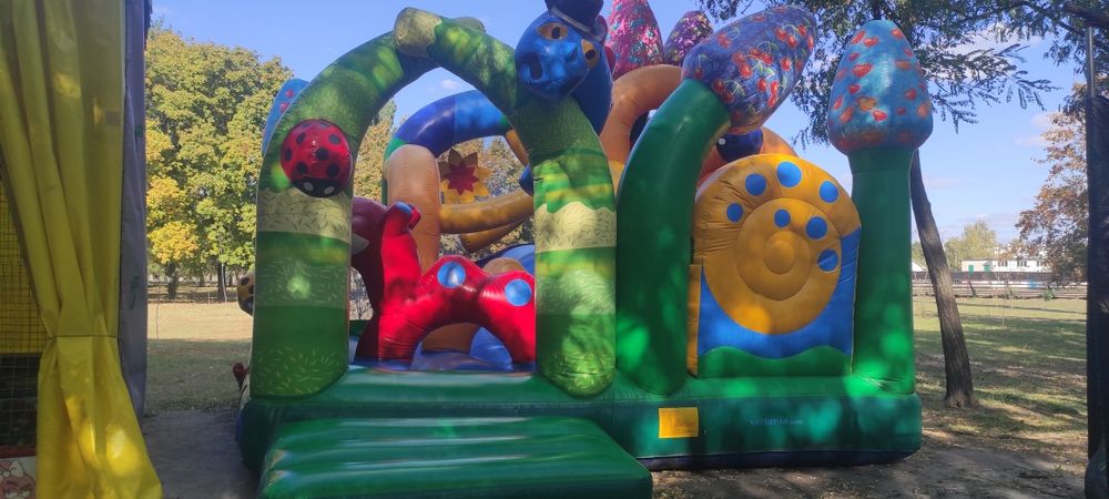 Терміново Атракціон надувний батут Волшебний лес