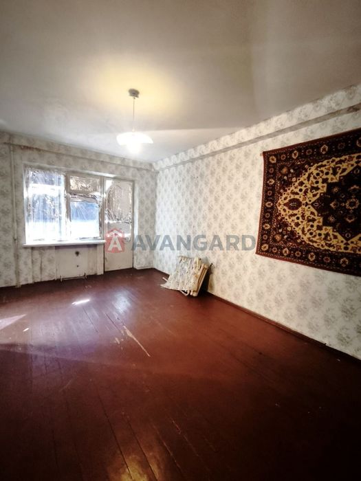Продам 3 кімнатну квартиру. Під ремонт. Р-н Вокзалів