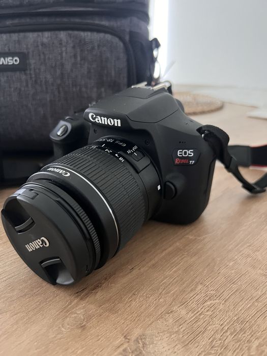 Canon EOS Rebel T7