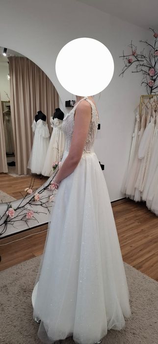 Sukienka ślubna 2025