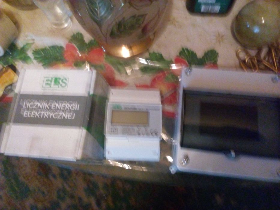 Pod Licznik energii elektrycznej-prądu 3 fazowy ELS SDM72 MID Podśw.