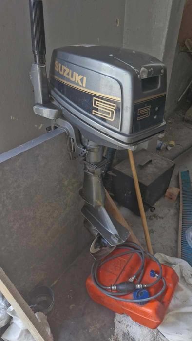 Suzuki  - silnik .