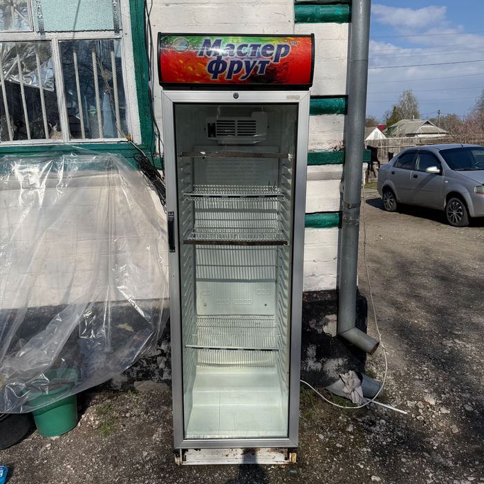 Холодильник для напоїв