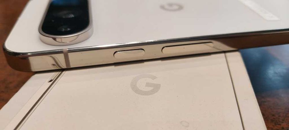 GOOGLE Pixel 9 Pro 5G 16/128 GB Biały OLED 120Hz TANIO