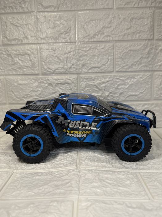 Машинка дитяча на радіоуправлінні