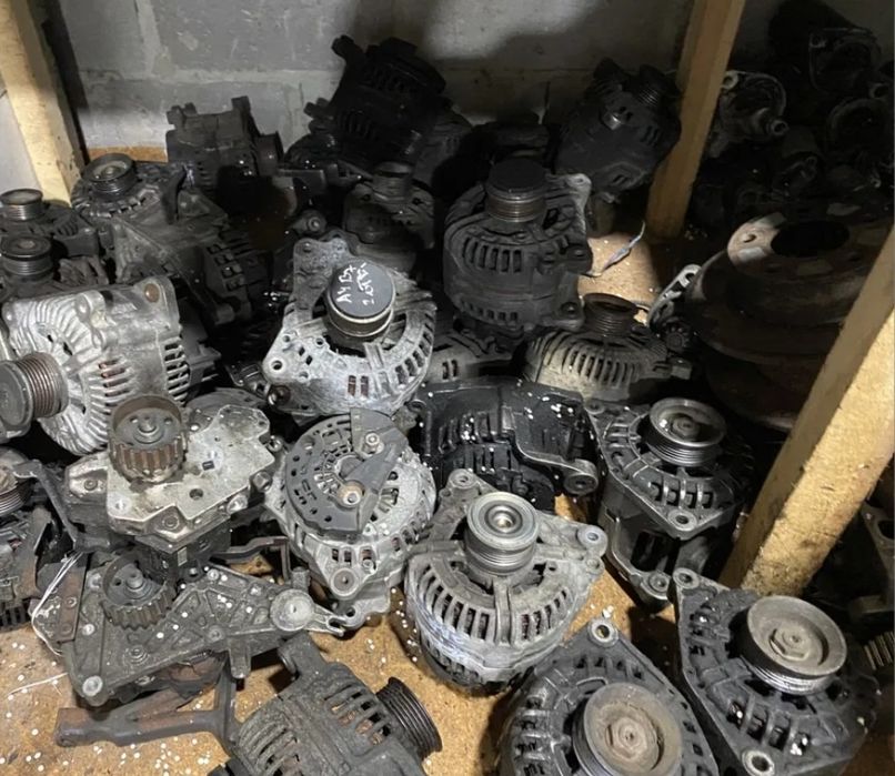 Генератор Рено Меган 2 3 Сценік Логан Лагуна Renault  Kangoo